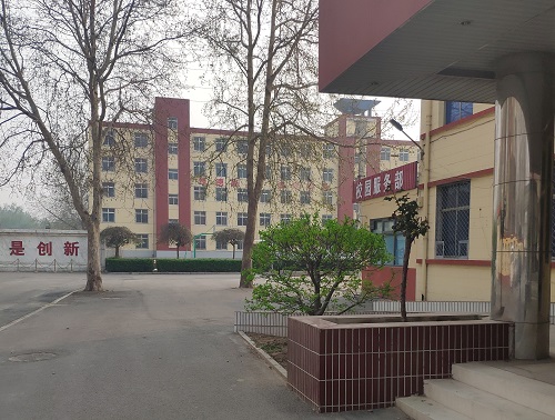 石家莊鐵路學校錄取分數線高嗎？