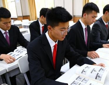 石家莊東華鐵路學(xué)校畢業(yè)生參加單招報名流程