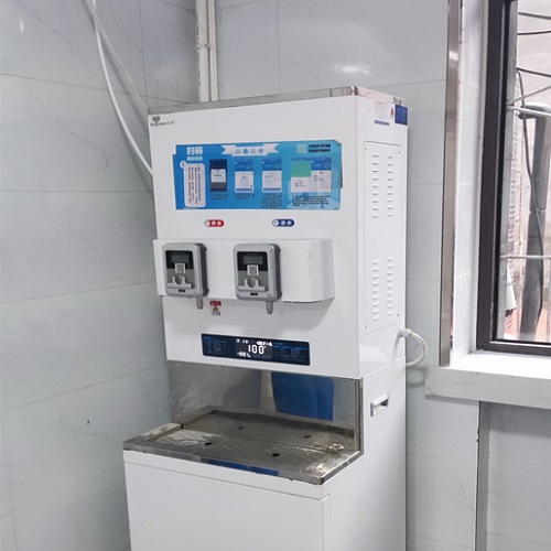 石家莊冀聯醫學院宿舍有熱水嗎?收費嗎？