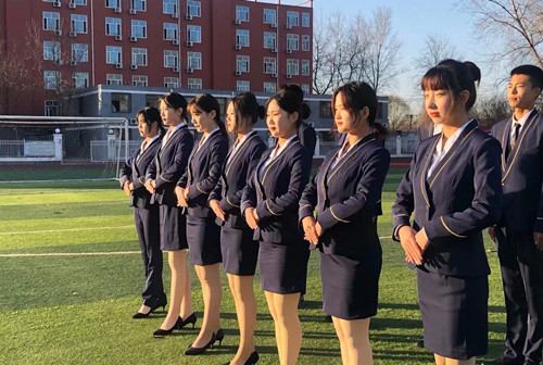 女孩選石家莊東華鐵路學校哪個專業比較好升學？