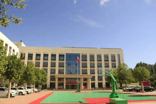 初中畢業生想學護理專業上石家莊哪個衛校？